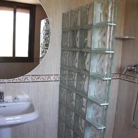 Guest house La Telleria Valjunquera